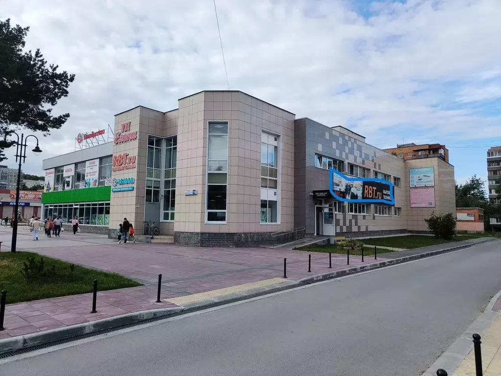 Торговая площадь в Свердловская область, Новоуральск Комсомольская ... - Фото 2