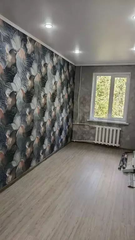 3-к. квартира, 43 м, 2/2 эт. - Фото 1