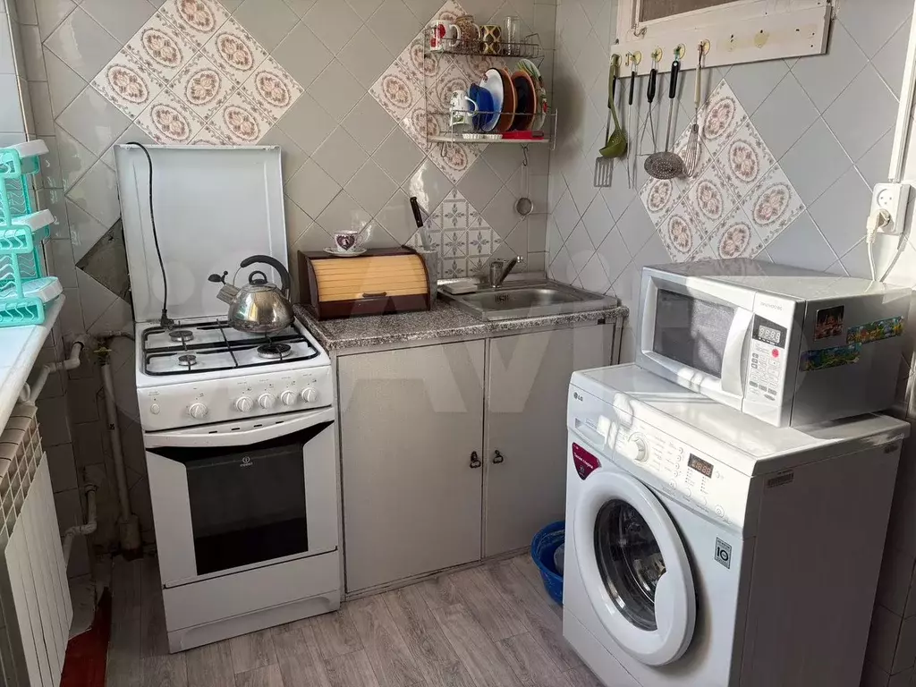 2-к. квартира, 49 м, 5/5 эт. - Фото 0