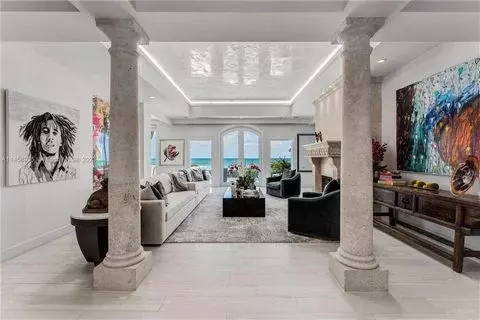 The Residences At The Bat, Unit 3002 - Фото 2