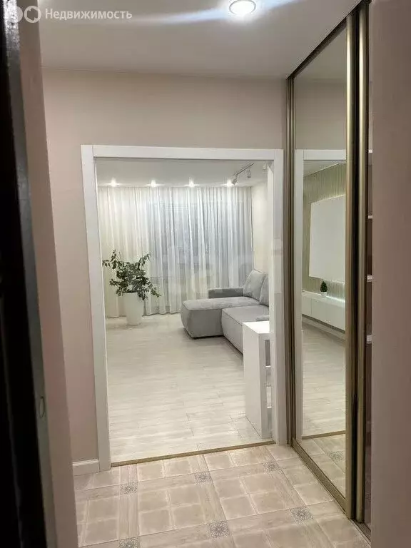 1-комнатная квартира: Новосибирск, Вокзальная магистраль, 4/1 (40 м) - Фото 1