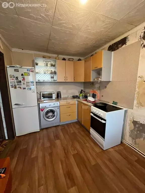 2-комнатная квартира: посёлок городского типа Парма, Дорожная улица, ... - Фото 0