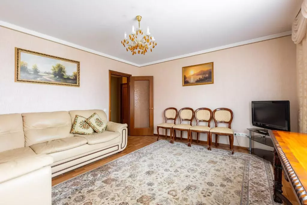 3-к кв. Санкт-Петербург Варшавская ул., 69к3 (77.9 м) - Фото 1