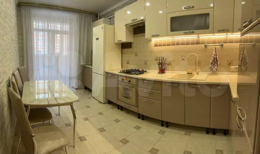 1-к. квартира, 45 м, 3/9 эт. - Фото 0