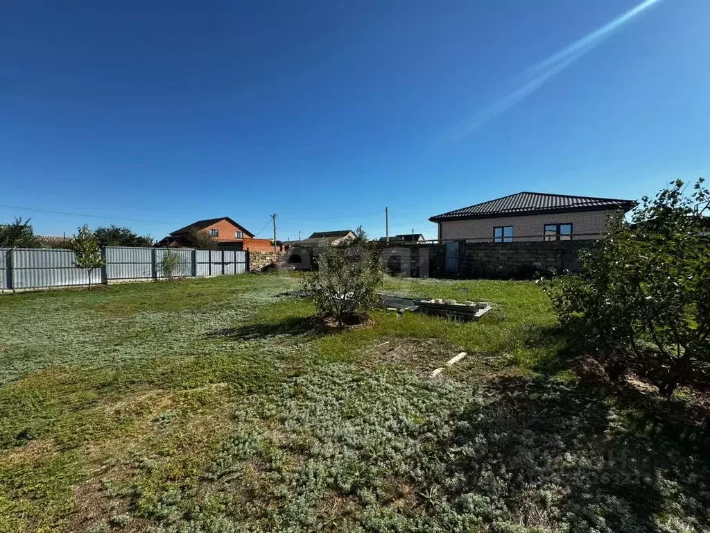 Дом в Калмыкия, Элиста ул. Скрипкина, 1 (95 м) - Фото 1