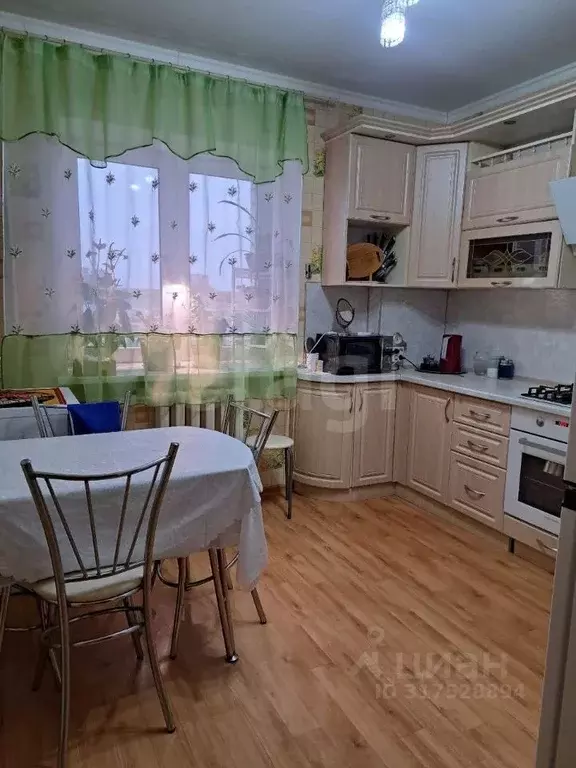 2-к кв. Орловская область, Орел бул. Молодежи, 18 (68.7 м) - Фото 0