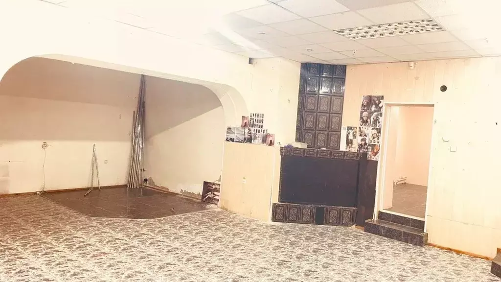 Торговая площадь в Крым, Евпатория ул. Дмитрия Ульянова, 4 (83 м) - Фото 1