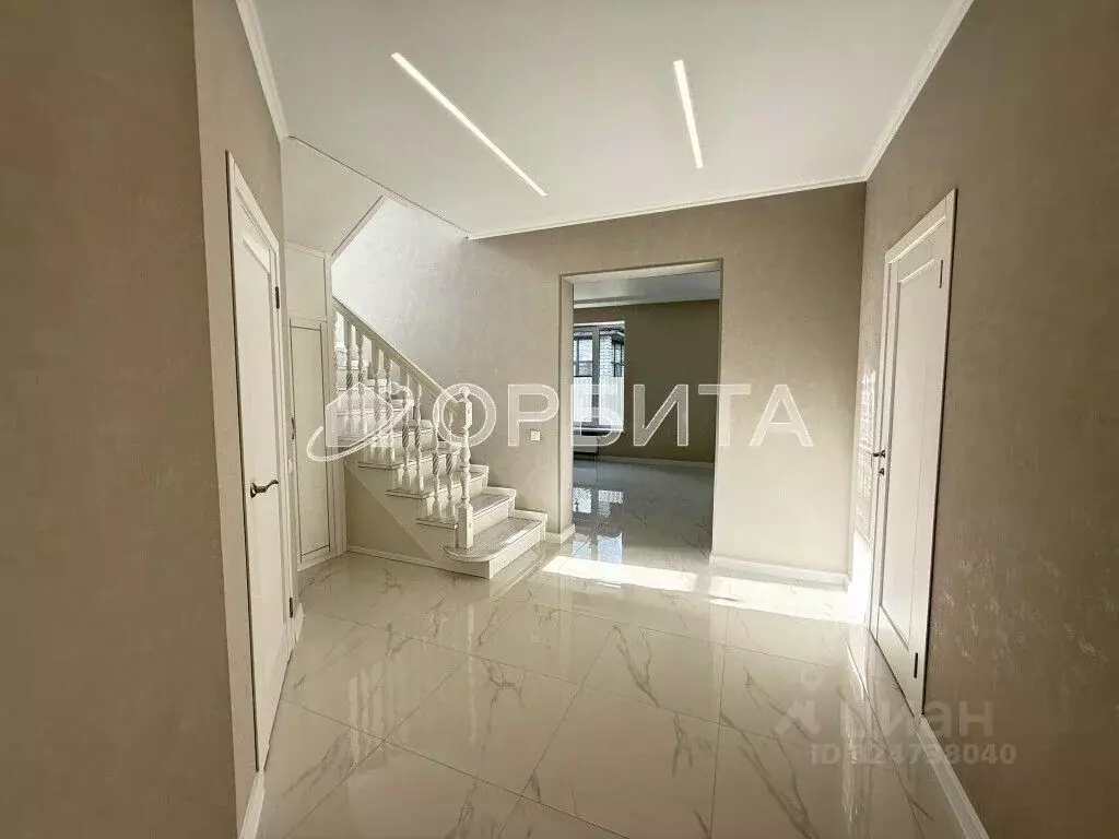 Дом в Тюменская область, Тюмень ул. Чимеевская (138 м) - Фото 0