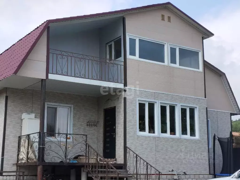 Дом в Амурская область, Тында ул. Гагарина, 8 (143 м) - Фото 1