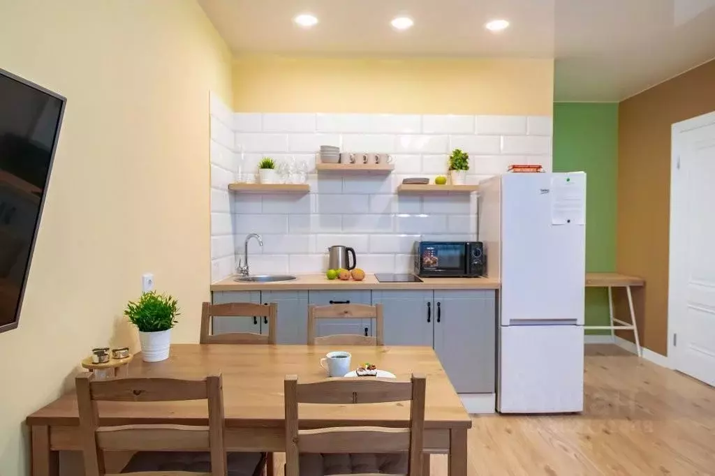 2-к кв. Приморский край, Владивосток Русская ул., 79 (40.0 м) - Фото 2