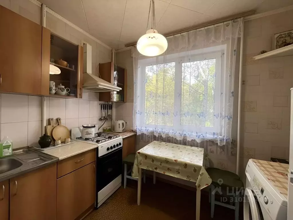3-к кв. Мордовия, Саранск ул. Есенина, 12 (61.0 м) - Фото 0