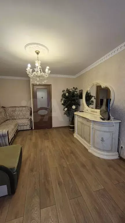 2-к. квартира, 60 м, 4/6 эт. - Фото 1