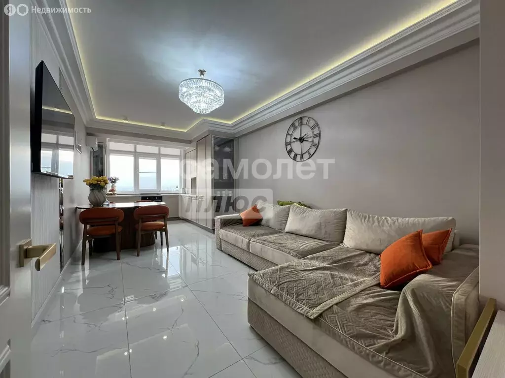 2-комнатная квартира: Каспийск, Каспийское шоссе, 16 (80 м) - Фото 1