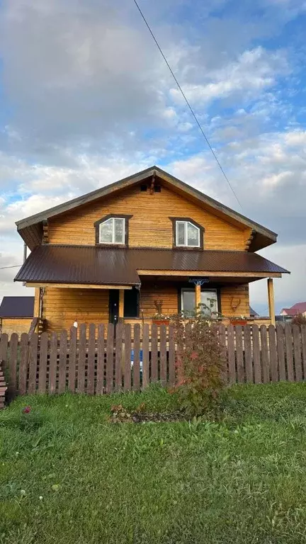 Коттедж в Башкортостан, Кушнаренковский сельсовет, с. Кушнаренково ул. ... - Фото 1