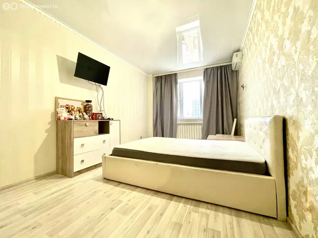 1-комнатная квартира: Батайск, площадь Железнодорожников, 8 (42 м) - Фото 1