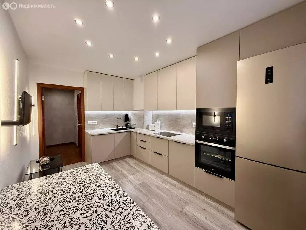 1-комнатная квартира: Киров, улица Ленина, 184к3 (39.2 м) - Фото 1