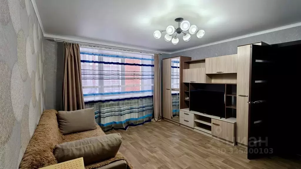 1-к кв. Чувашия, Чебоксары ул. Строителей, 10 (43.0 м) - Фото 1