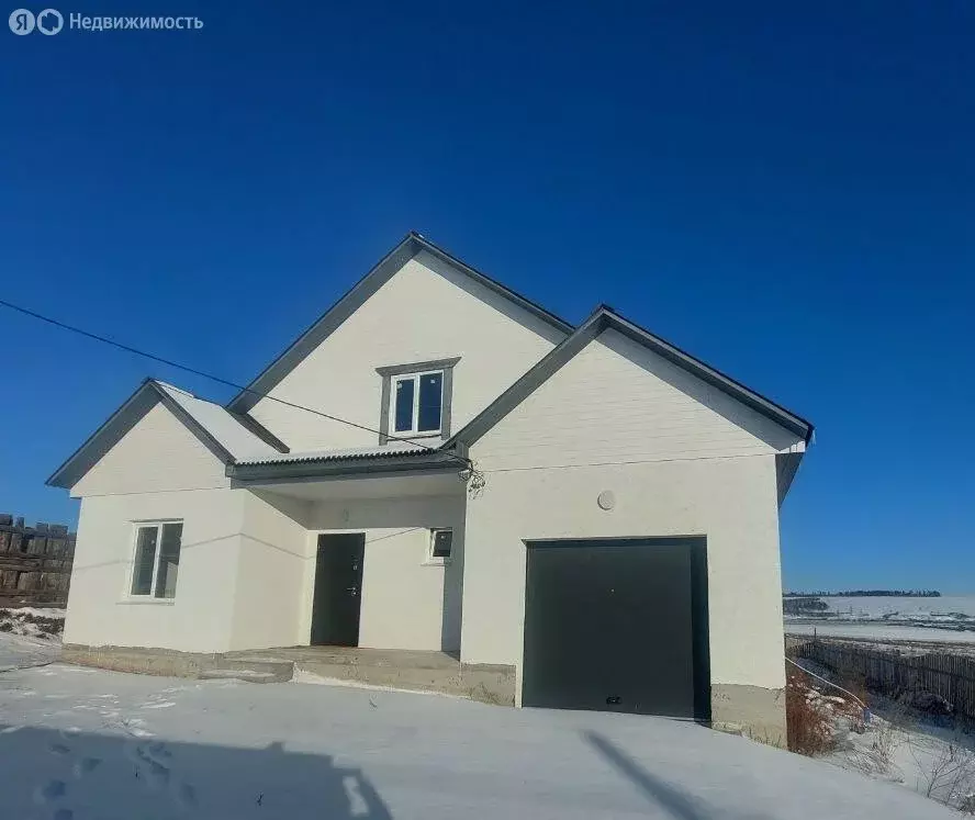 Дом в село Хомутово, улица Михаила Черникова (180 м) - Фото 2