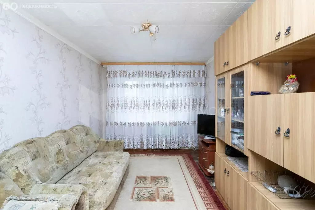 2-комнатная квартира: Тюмень, улица Космонавтов, 33А (42.2 м) - Фото 1