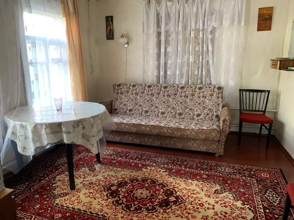 Дом в Ленинградская область, Гатчина Охотничий пер. (80 м) - Фото 0