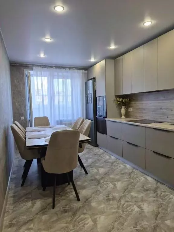 3-к кв. Башкортостан, Благовещенск ул. Зенцова, 1 (70.0 м) - Фото 1