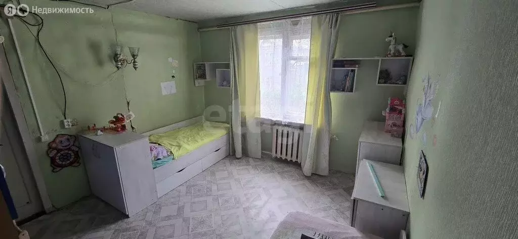 3-комнатная квартира: Сыктывкар, микрорайон Верхний Чов, 26 (71.6 м) - Фото 1