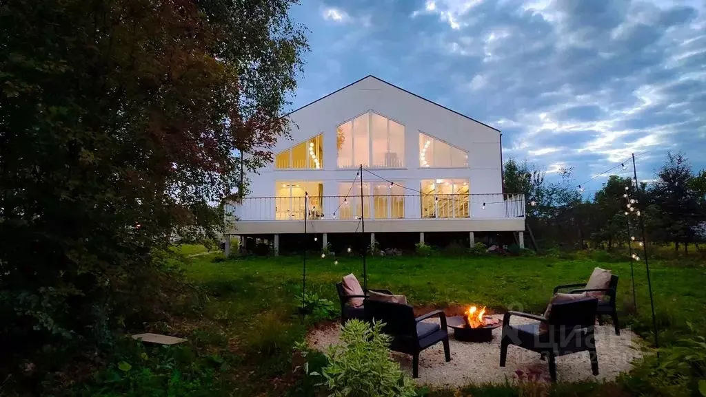 Дом в Калужская область, Тарусский район, Кузьмищево с/пос, д. ... - Фото 1