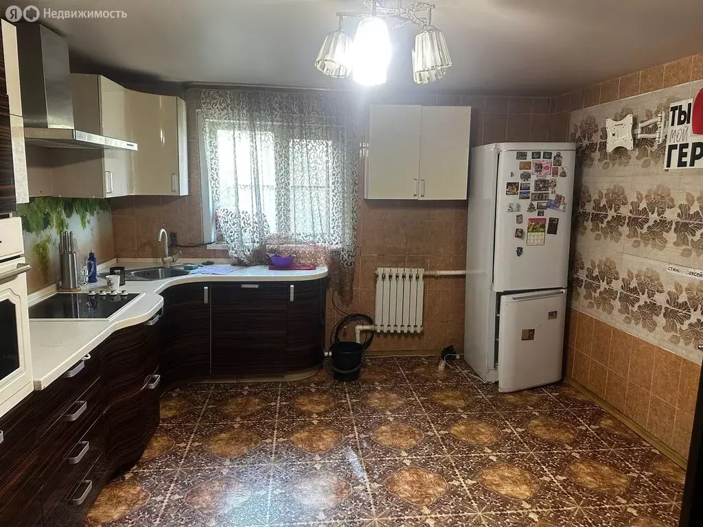 Дом в посёлок городского типа Атамановка, 1-я Санаторная улица, 14 ... - Фото 0