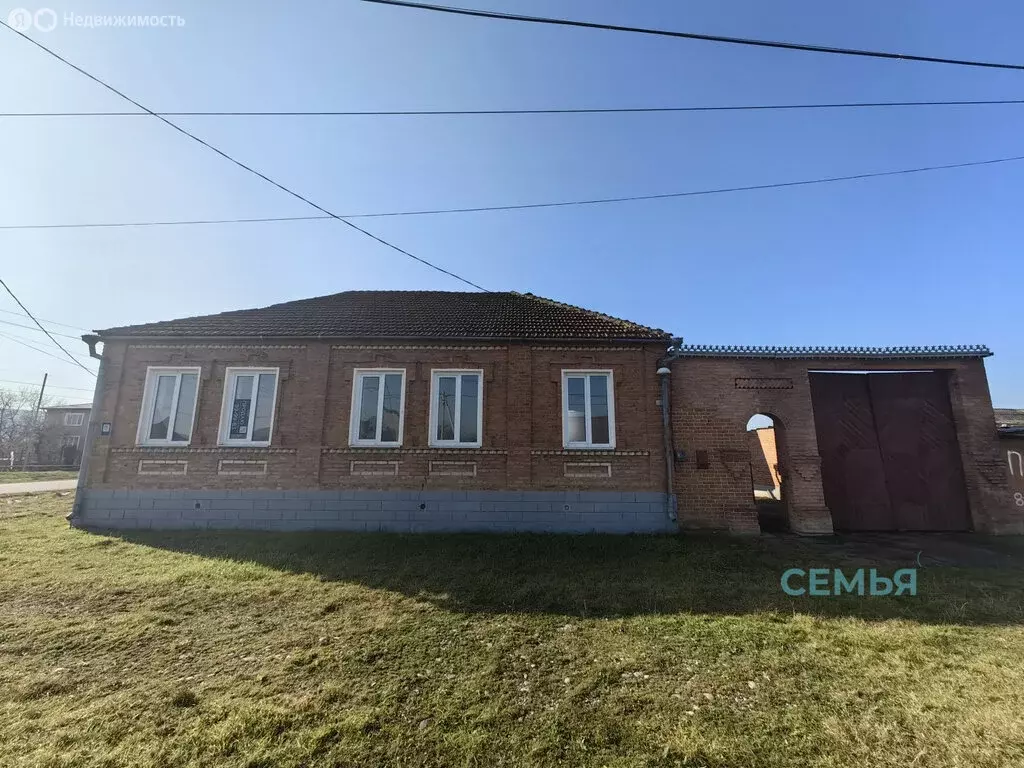 Дом в село Эльхотово, улица Мира, 221 (169.4 м) - Фото 1