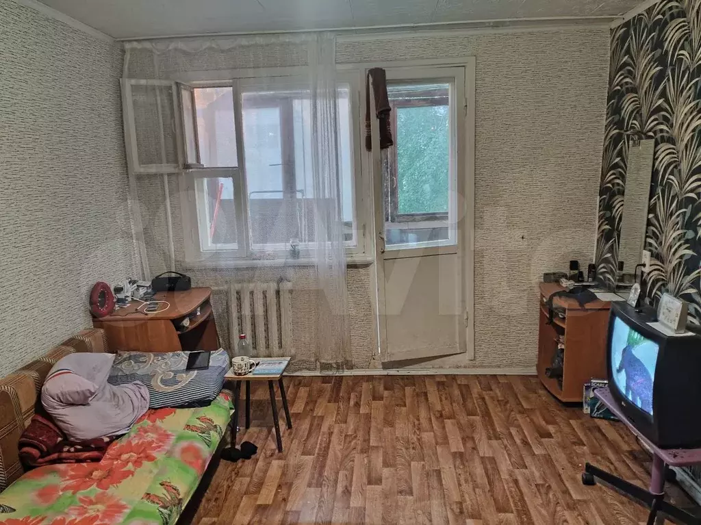 Доля в 2-к. квартире, 45 м, 4/5 эт. - Фото 1