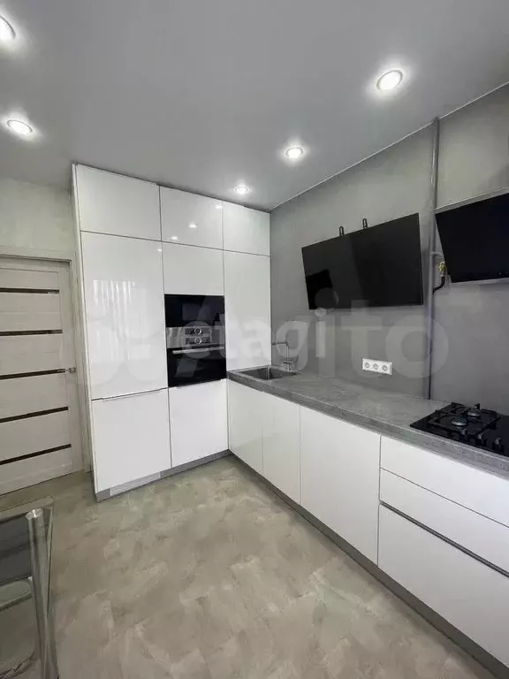 2-к. квартира, 56 м, 2/5 эт. - Фото 1