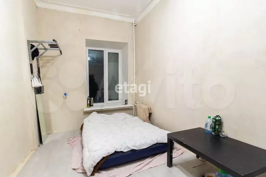 Комната 12,8 м в 9-к., 2/5 эт. - Фото 1
