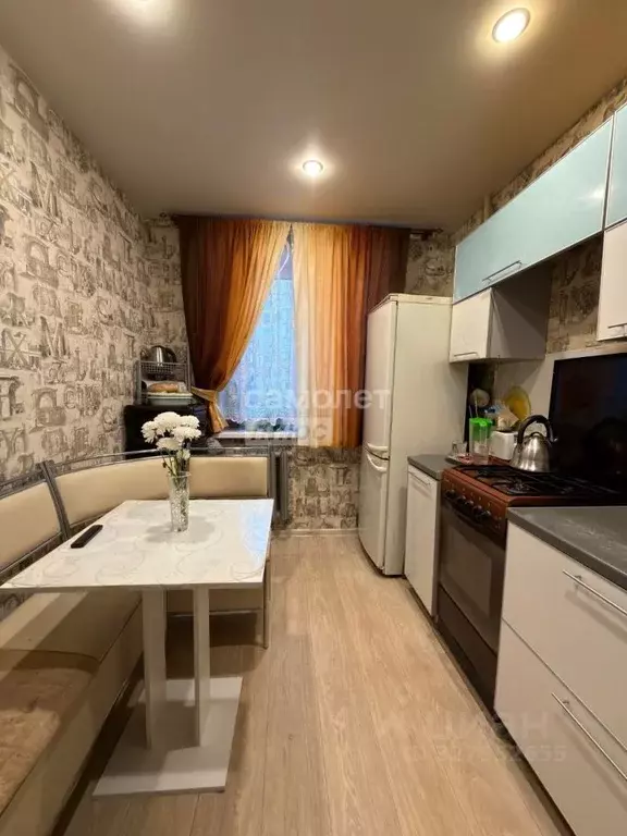 3-к кв. Чувашия, Новочебоксарск ул. 10-й Пятилетки, 4 (66.1 м) - Фото 2