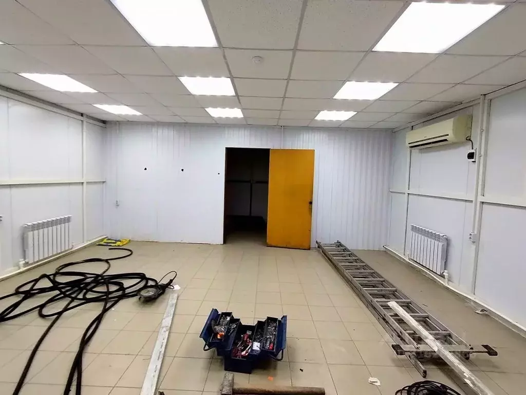 Помещение свободного назначения в Волгоградская область, с. Ольховка ... - Фото 2