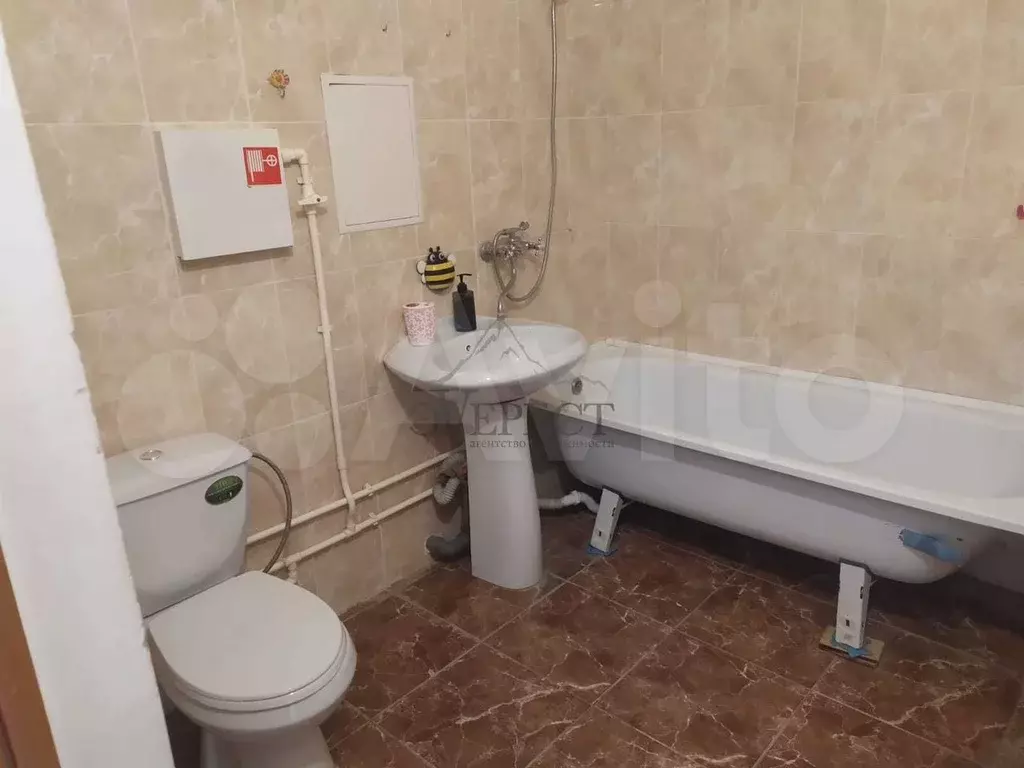 1-к. квартира, 40 м, 4/9 эт. - Фото 0