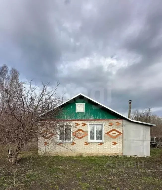 Дом в Пензенская область, Иссинский район, Центральная усадьба совхоза ... - Фото 0