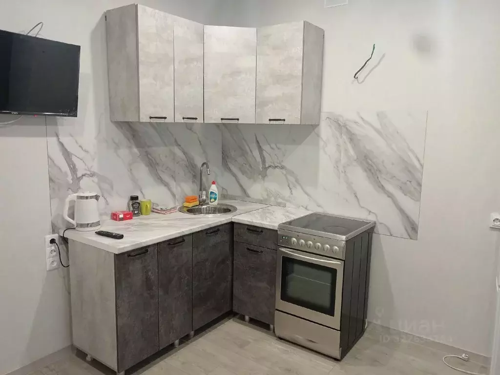 2-к кв. Хакасия, Абакан ул. Генерала Тихонова, 4 (70.0 м) - Фото 1