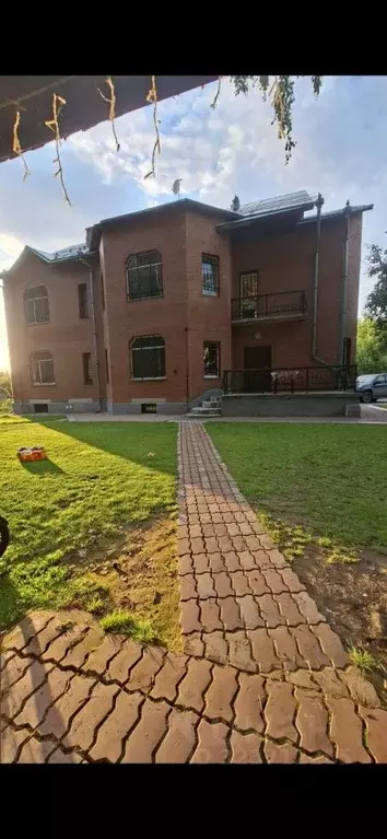 Дом в Новосибирская область, Новосибирск Малахитовая ул., 3 (556 м) - Фото 1