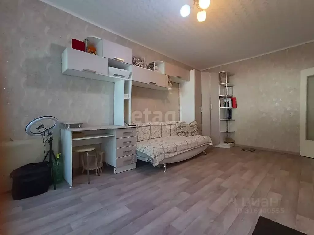 3-к кв. Белгородская область, Алексеевка Республиканская ул., 69 (59.1 ... - Фото 1