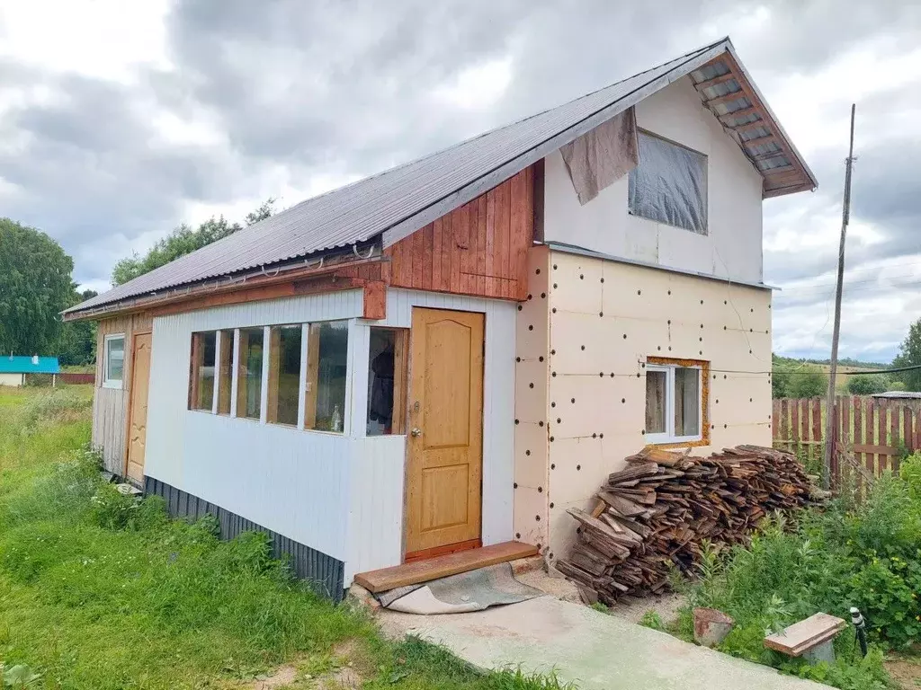 Дом в Пермский край, Соликамский городской округ, д. Лога ул. Лесная, ... - Фото 0