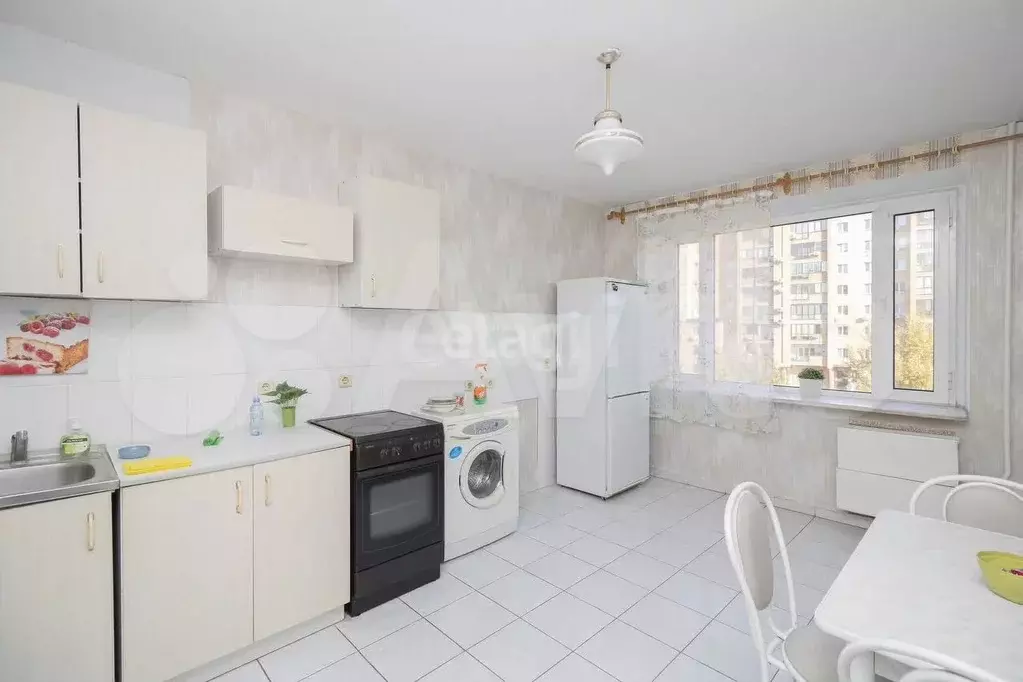 1-к. квартира, 42 м, 5/9 эт. - Фото 1