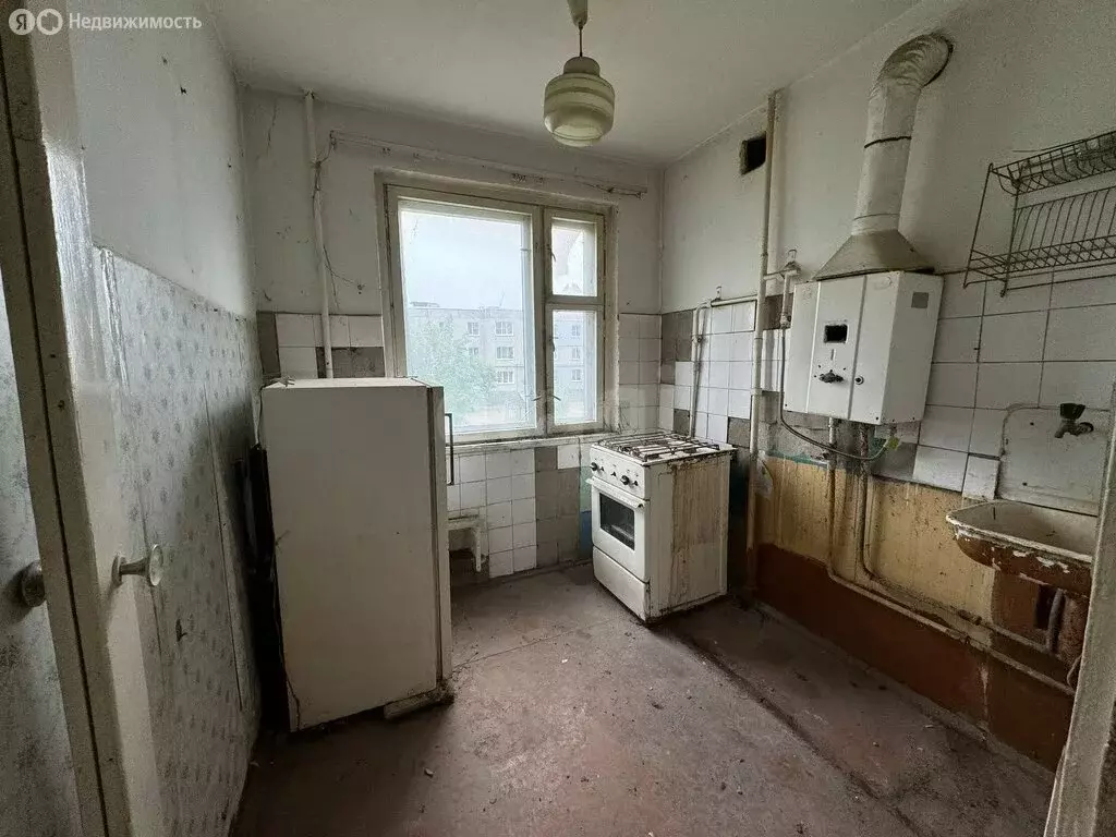 4-комнатная квартира: Навашино, улица Силикатный Посёлок, 19 (58.7 м) - Фото 0
