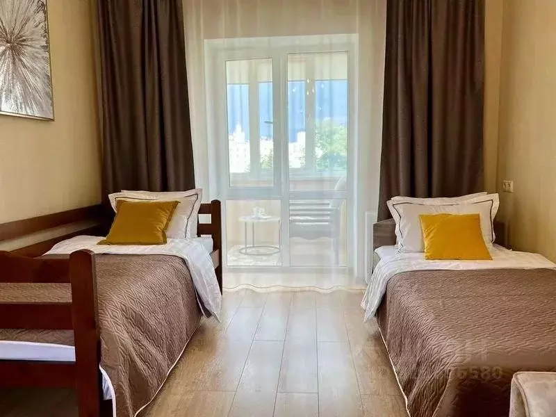 3-к кв. Краснодарский край, Сочи Центральный мкр, ул. Горького, 43 ... - Фото 1