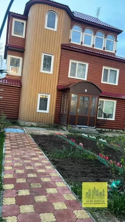 Дом в Ханты-Мансийский АО, Пыть-Ях ул. 11-я, 2 (100 м) - Фото 0