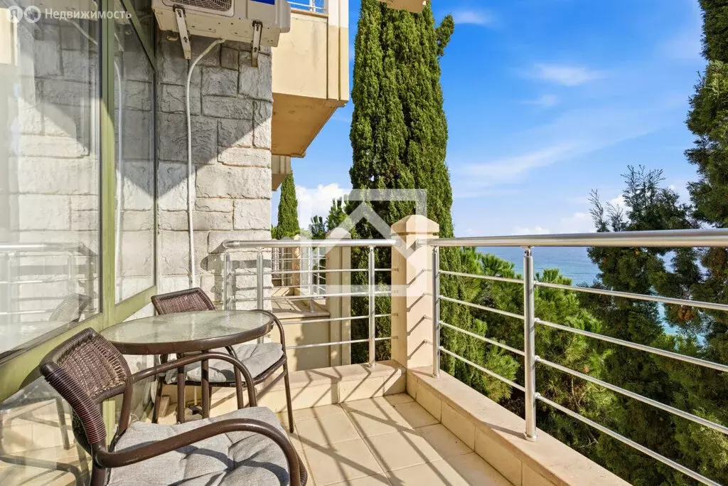 Квартира-студия: Алушта, Набережная улица, 4А (45 м) - Фото 1