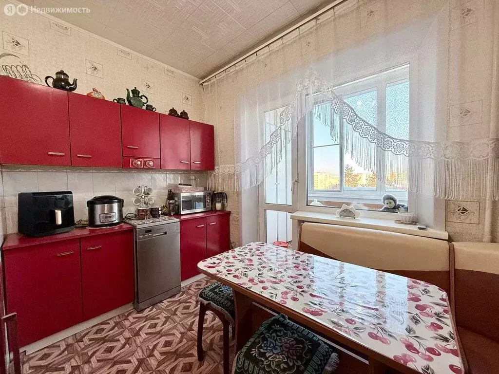 3-комнатная квартира: Нерюнгри, Тимптонская улица, 3 (69.5 м) - Фото 1