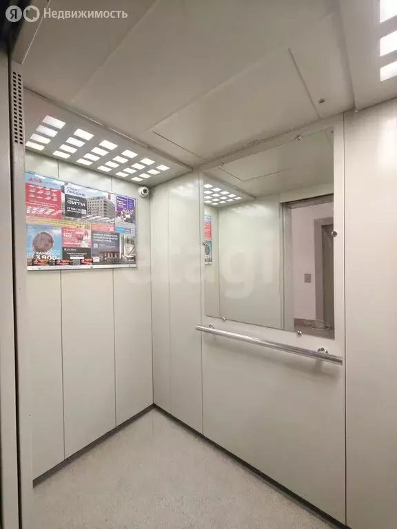 Квартира-студия: Пермь, улица Крылова, 15 (32.9 м) - Фото 1