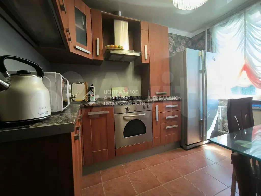 3-к. квартира, 70 м, 2/9 эт. - Фото 1