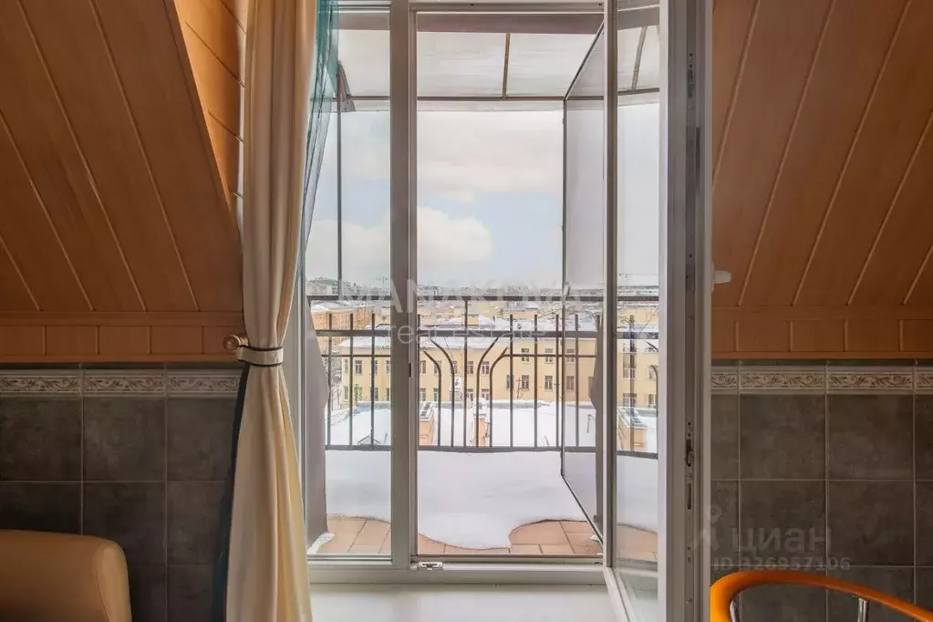 4-к кв. Санкт-Петербург 16-я Васильевского острова линия, 37 (175.3 м) - Фото 1