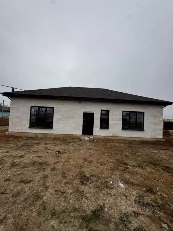 Дом в Астраханская область, пос. Володарский ул. Дорожная, 2 (156 м) - Фото 2